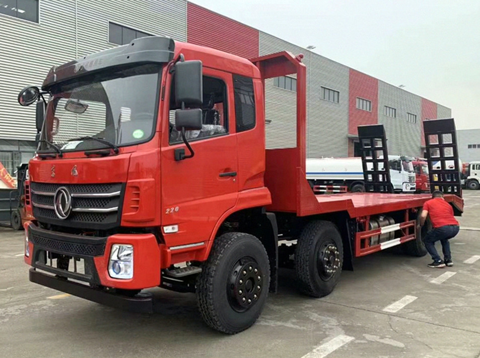 【25噸】東風D17-Z小三軸平板運輸車