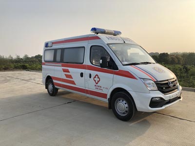 程力重工牌CLH5041XJHSH5型救護(hù)車(chē)