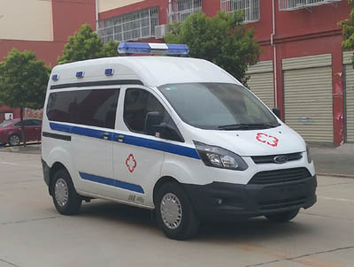 程力重工牌CLH5032XJHJ5型救護(hù)車