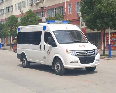 程力威牌CLW5045XJHEQ5型救護(hù)車