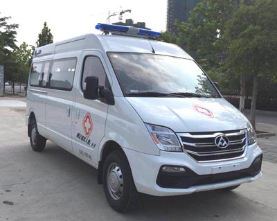 程力威牌CLW5046XJHS5型救護(hù)車(chē)