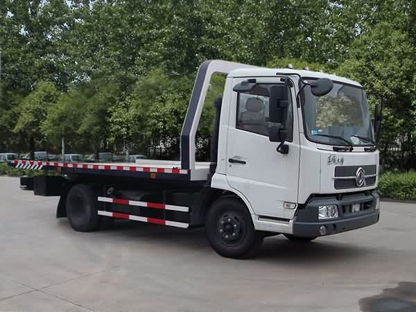 東風平板清障車